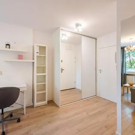 Sluzew Manhattan Place Apartment Warsaw