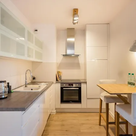 Sluzew Manhattan Place Apartment *